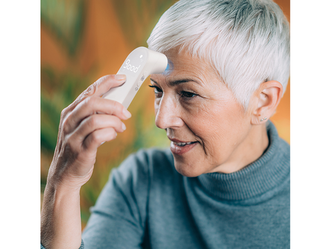 iF100A Thermometer is equipped with blue light sensor for easy & accurate measurement